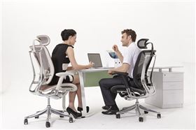 人體工學(xué)椅