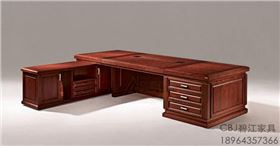 辦公家具大班臺要如何進(jìn)行選擇呢？