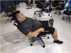 人體工學椅