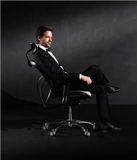 可午休的辦公椅