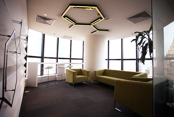 上海辦公家具品牌廠家&mdash;&mdash;碧江辦公家具VS德蒙奇(上海)辦公室洽談區(qū)