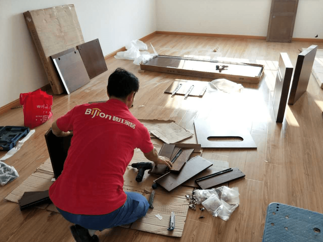 屏風辦公桌拆解步驟