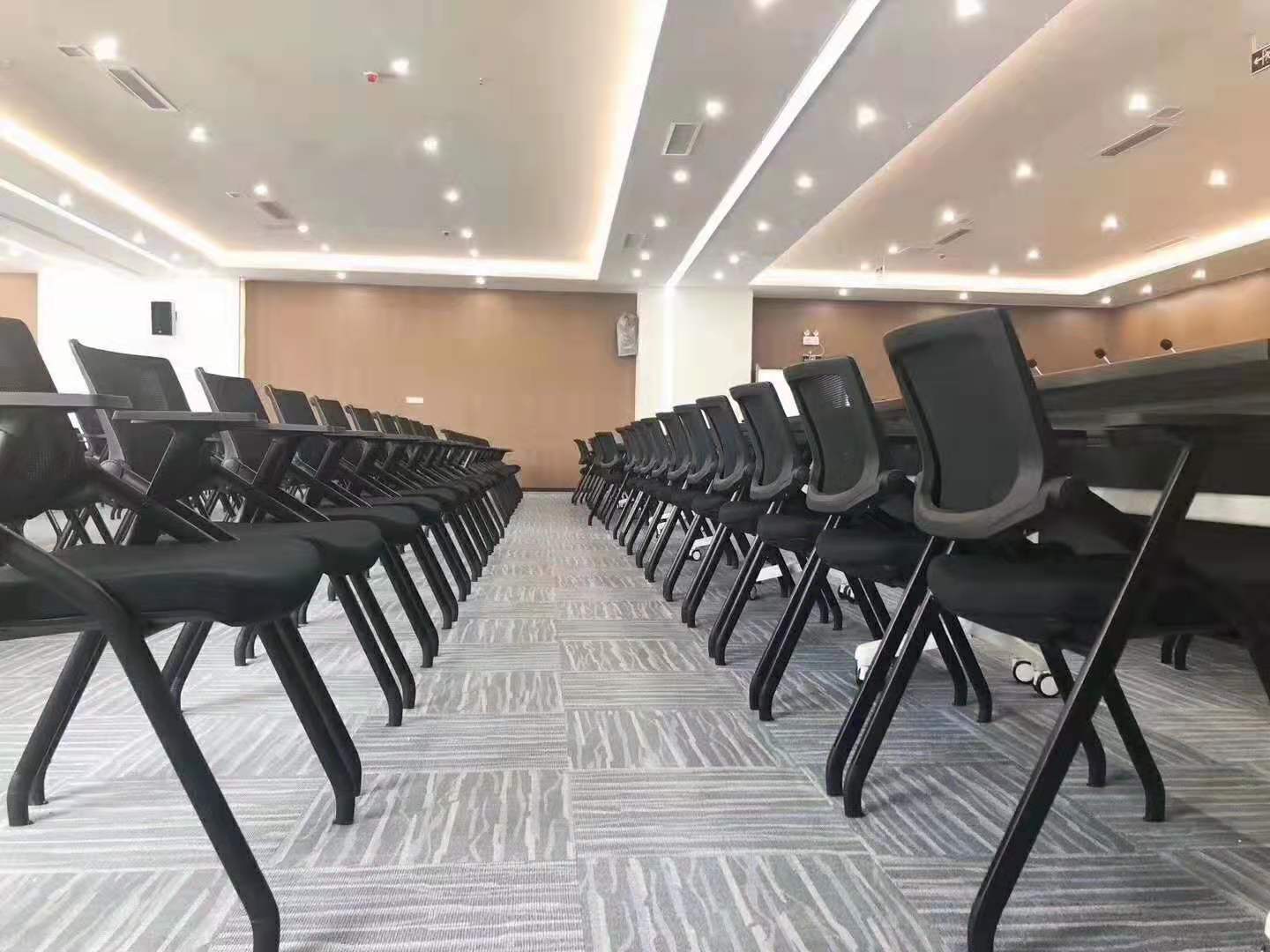 辦公培訓(xùn)椅