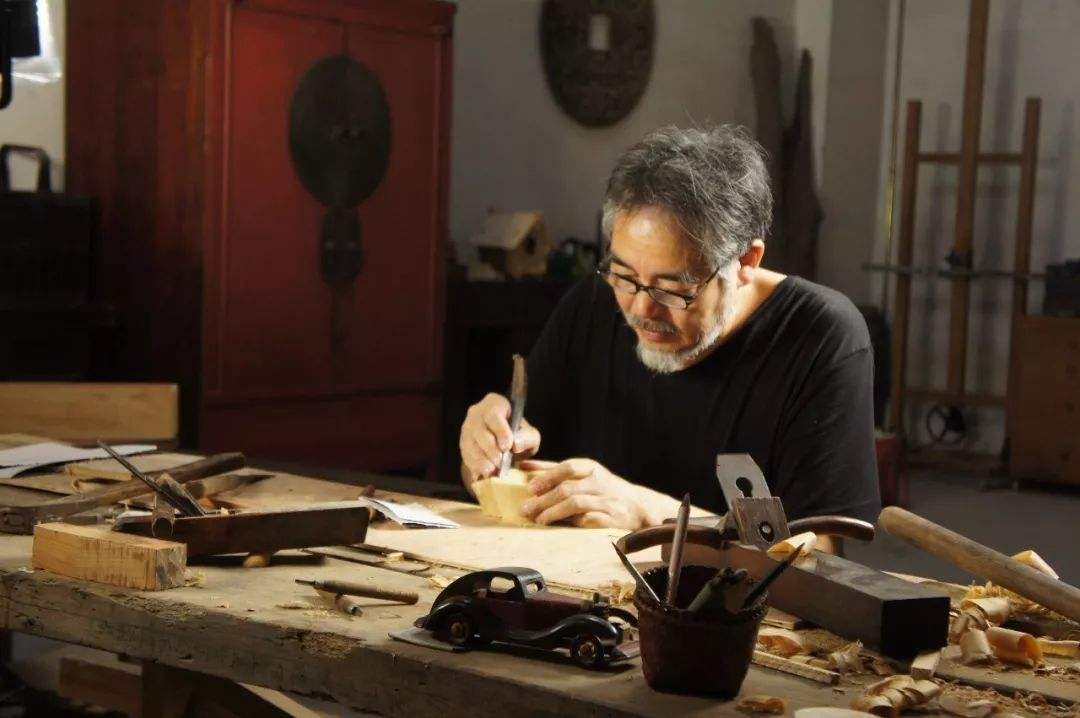 實(shí)木辦公椅廠家