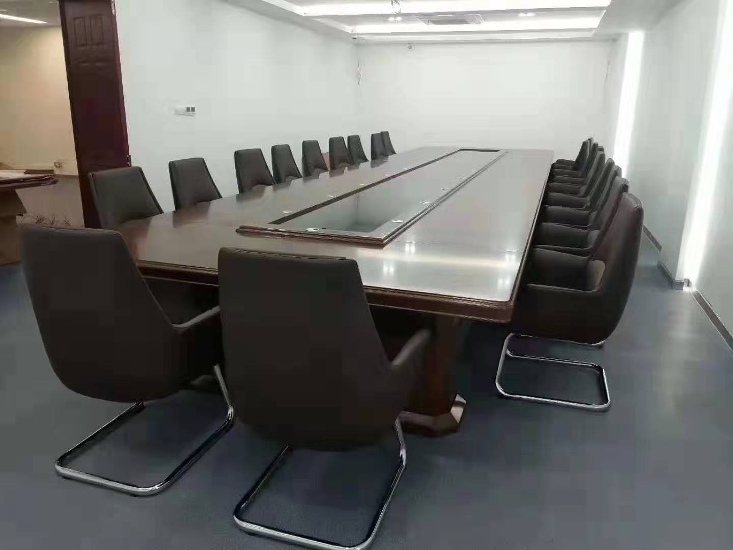 皮質弓形辦公椅