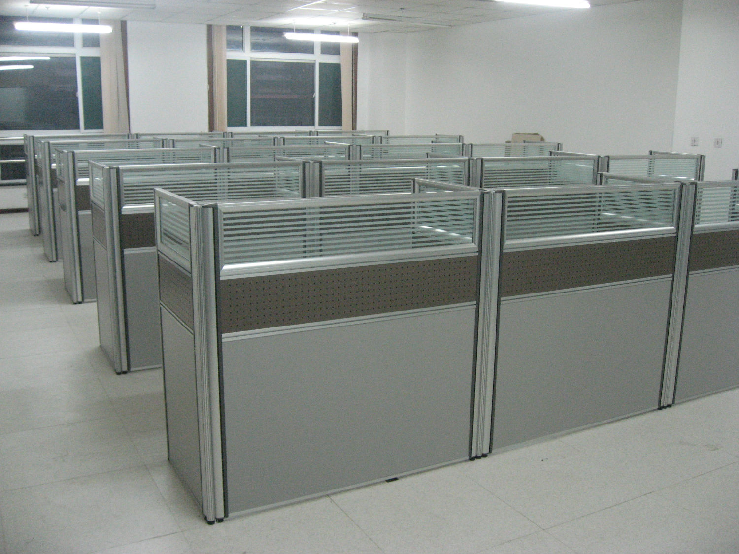 屏風隔斷辦公桌