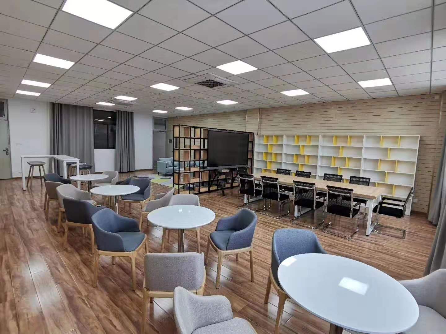 現代簡約辦公椅