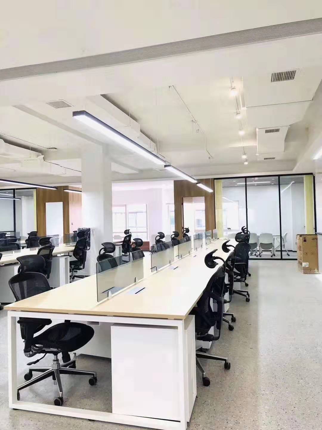 隔斷辦公桌多少錢